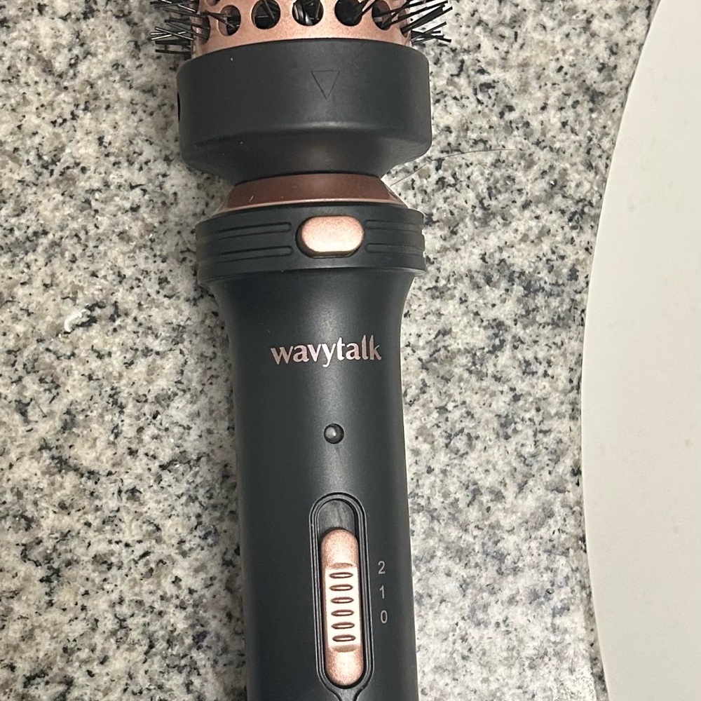 Wavytalk brush